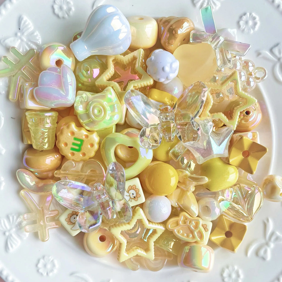 20g Y2K Acrylic Mixed Bowknot, Flower, and Heart Beads for DIY Jewelry – B Yellow