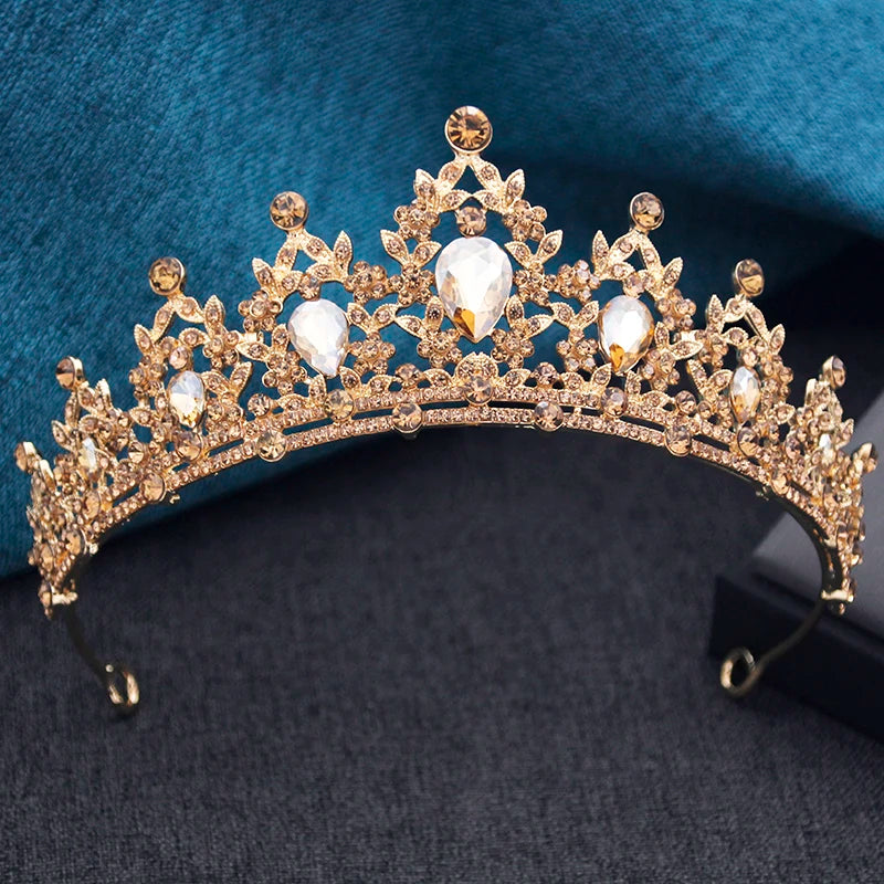 Princess Crown Bridal Tiara with Rhinestones, 13.5 cm Diameter – Champagne