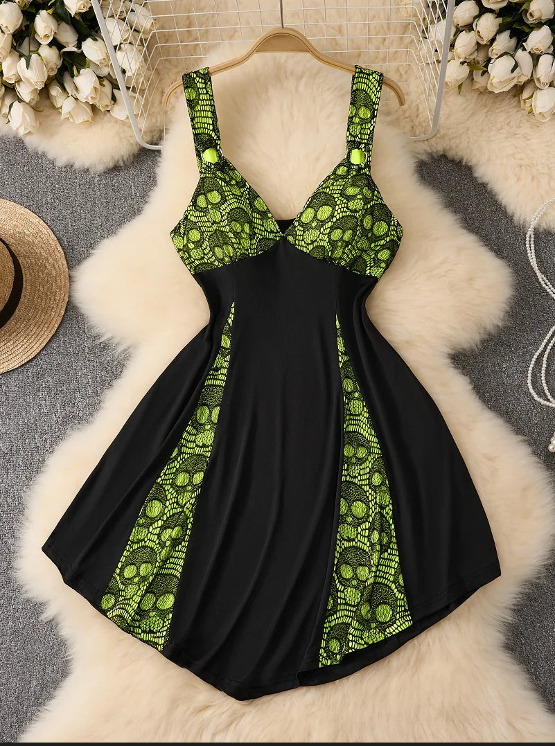 Plus-Size Gothic Punk Strappy Dress with Lace Patchwork – Fluorescent green