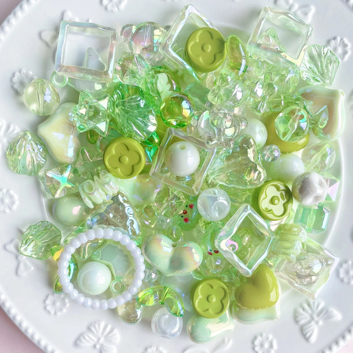 20g Y2K Acrylic Mixed Bowknot, Flower, and Heart Beads for DIY Jewelry – B Green