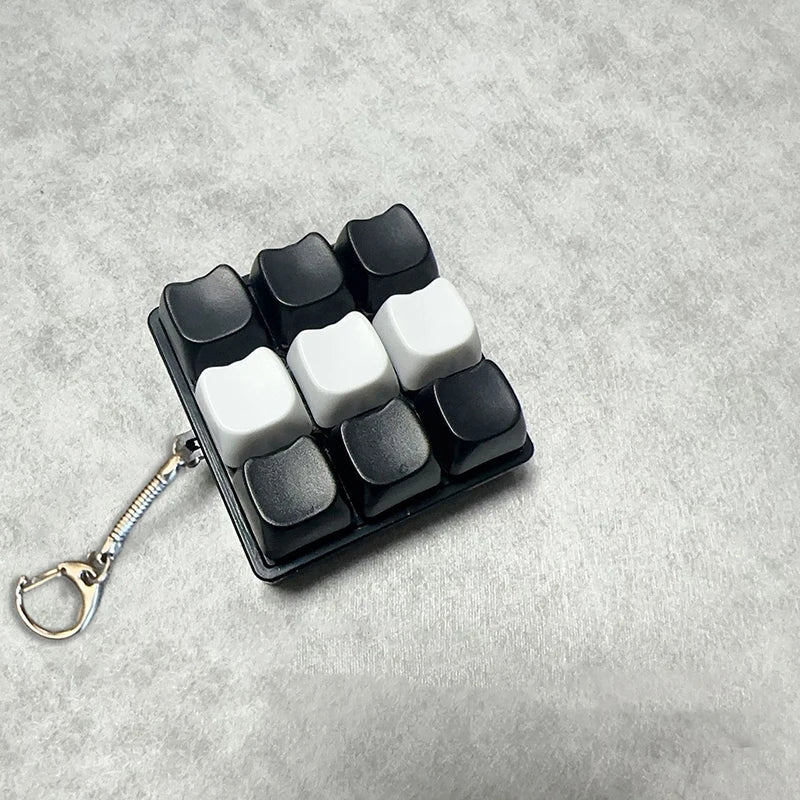 9-Key Mechanical Keyboard Fidget Keychain Stress Relief Toy – A6