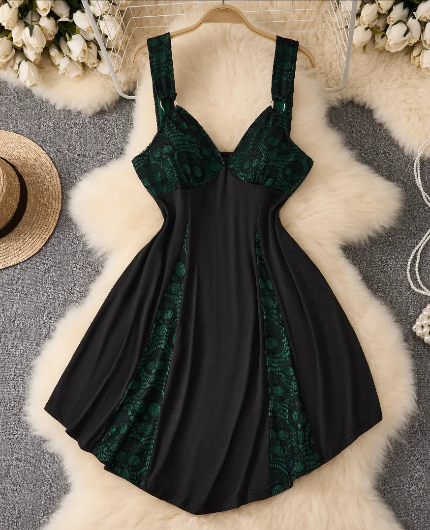 Plus-Size Gothic Punk Strappy Dress with Lace Patchwork – green