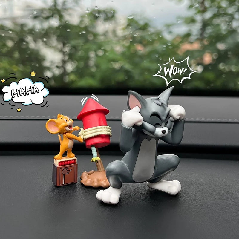 Tom and Jerry Cartoon Figure Ornament for Car Dashboard or Desktop – Tom and Jerry-B