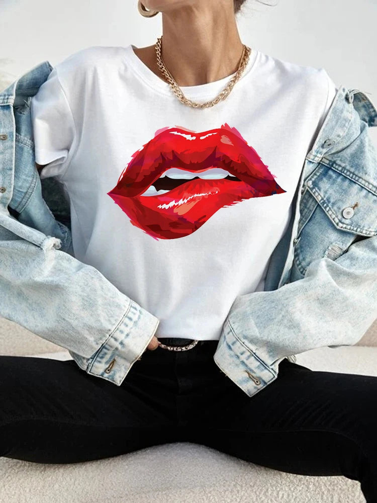 Women's Leopard Love Graphic Short Sleeve T-Shirt in Polyester – BT10984