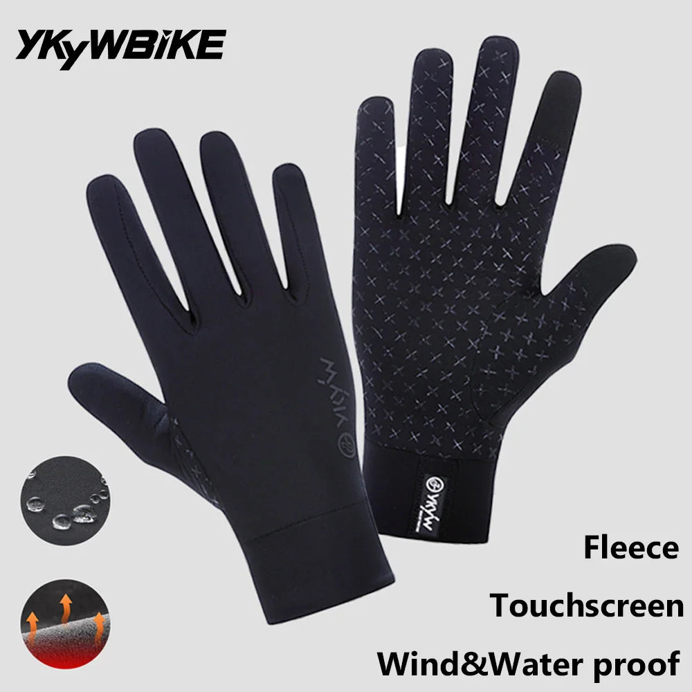 Black thermal cycling gloves with touchscreen fingertips and non-slip palm pattern.