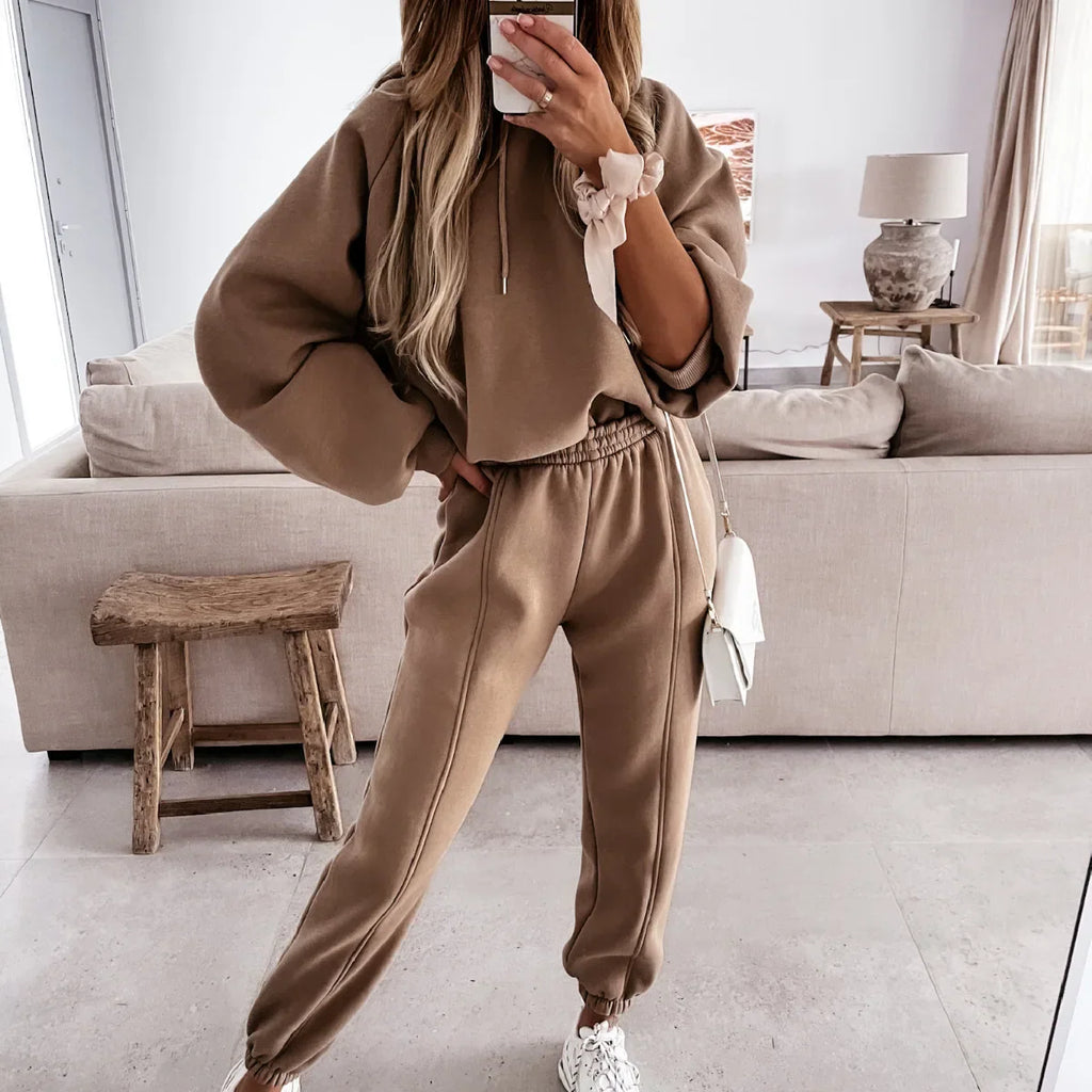 Brown long sleeve hooded sweatshirt and matching jogger sweatpants set