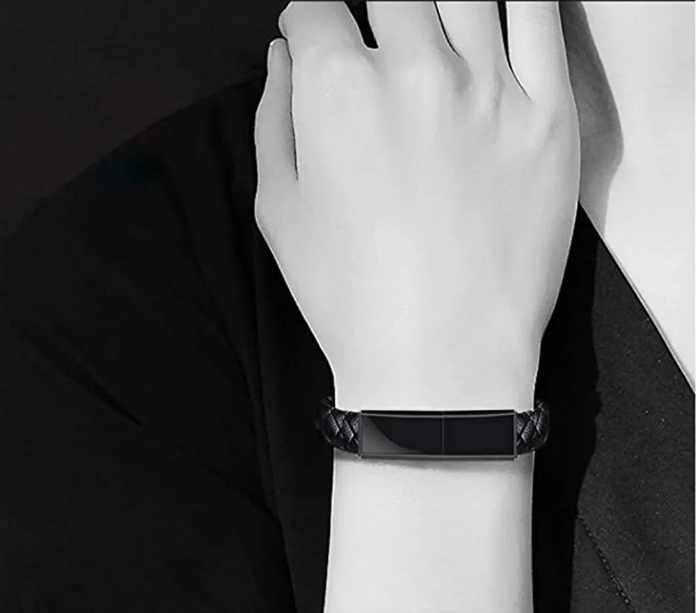 Ilepo braided leather bracelet USB charging cable in black – view 2